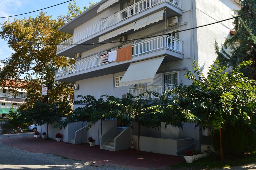Galanis Studios And Apartments Platamonas Exterior photo